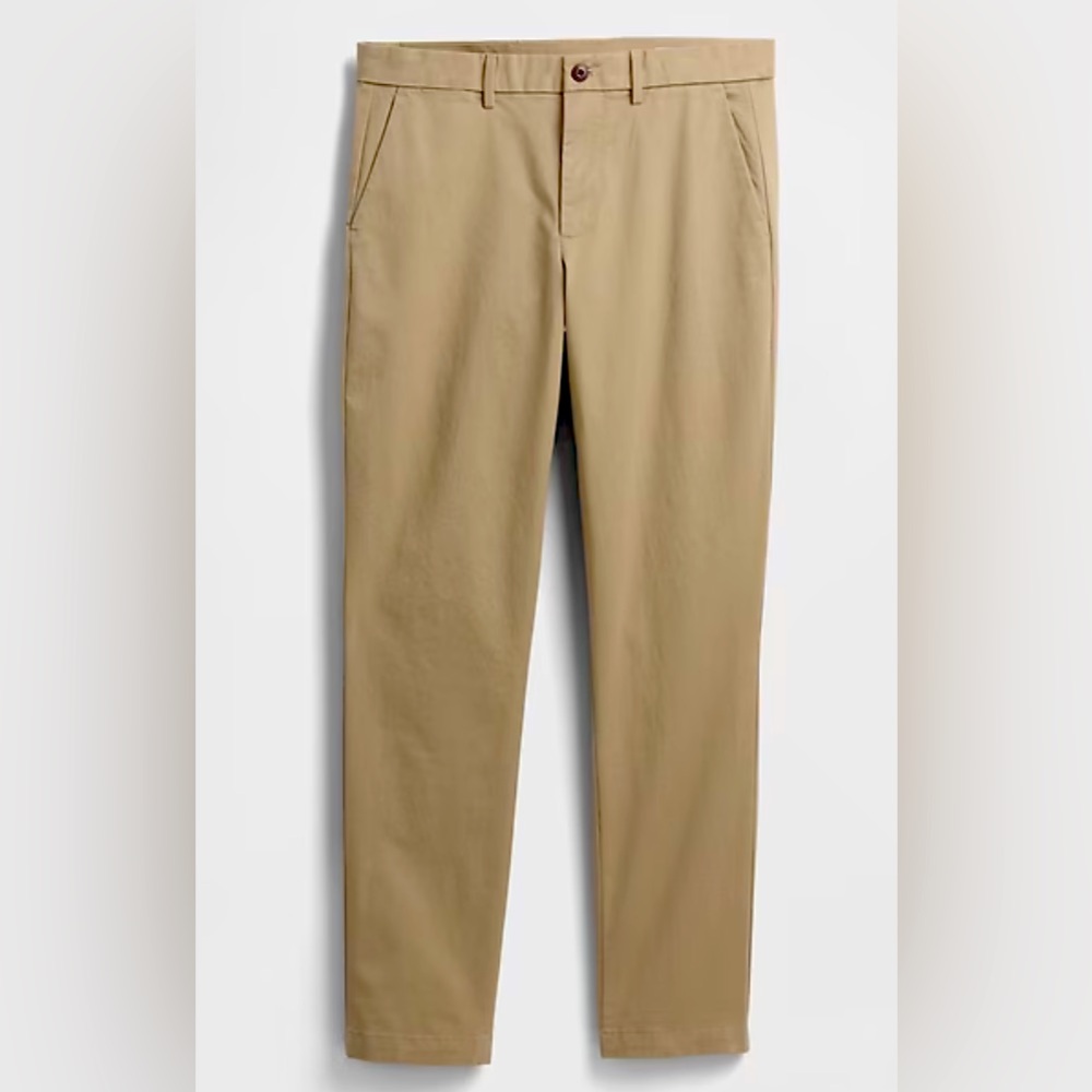 GAP - Men's Modern Khakis in Slim Fit Size 33/30 - Khaki color